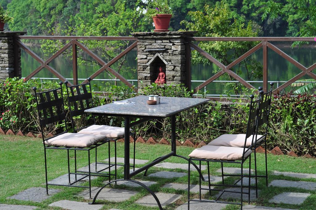 Trek-O-Tel Hotel Pokhara Exterior foto