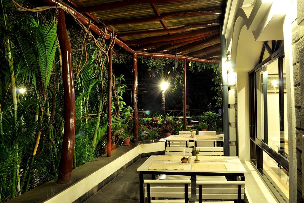 Trek-O-Tel Hotel Pokhara Exterior foto