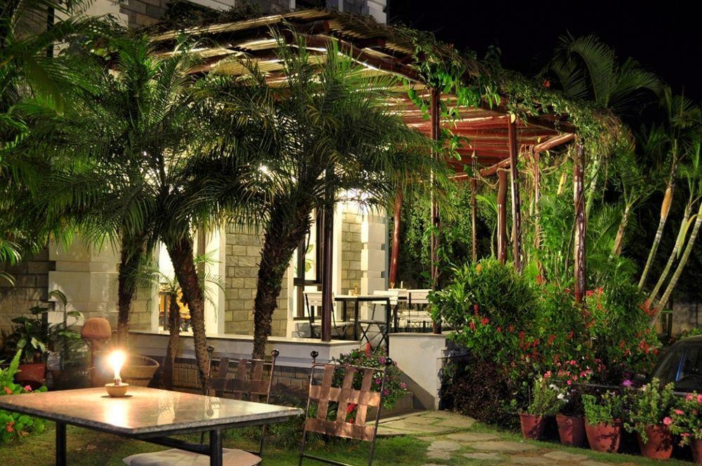 Trek-O-Tel Hotel Pokhara Exterior foto