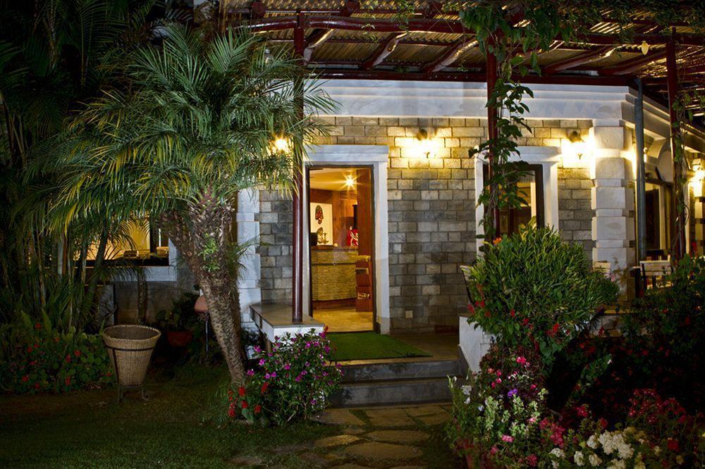 Trek-O-Tel Hotel Pokhara Exterior foto