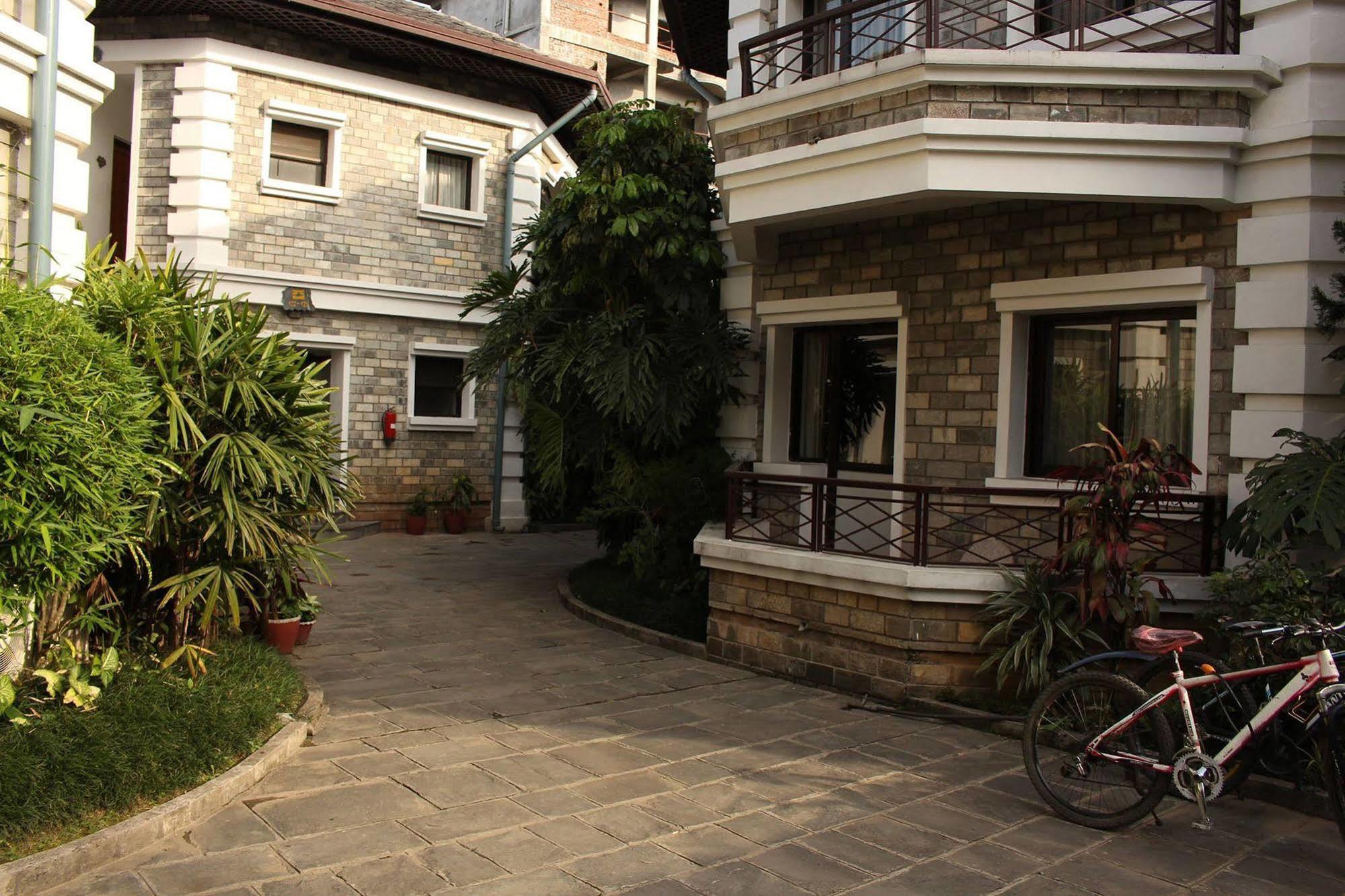 Trek-O-Tel Hotel Pokhara Exterior foto