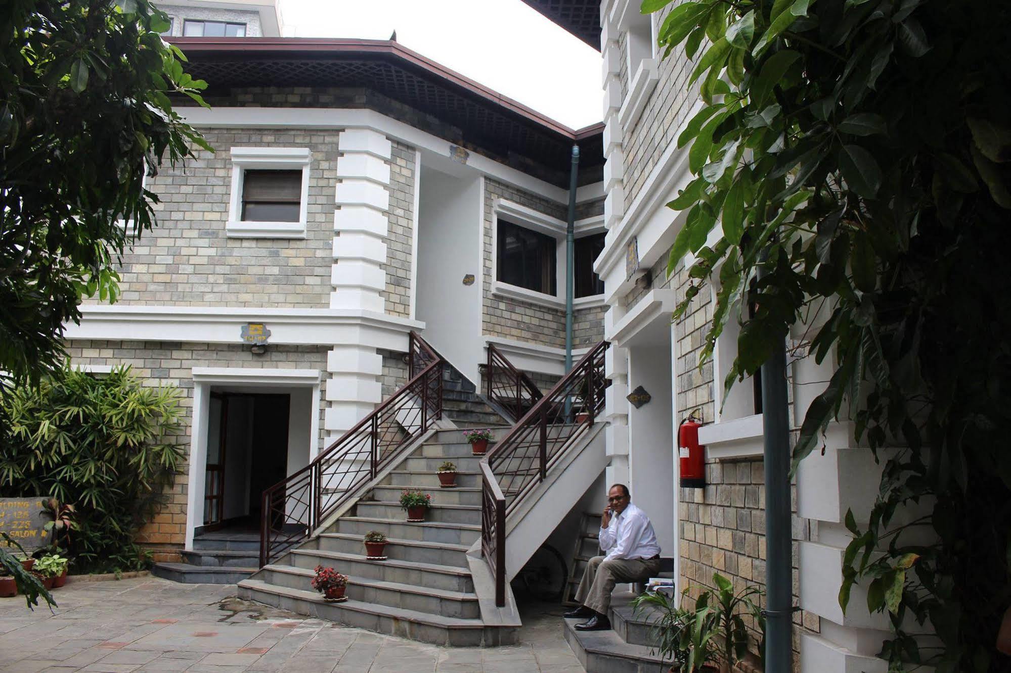 Trek-O-Tel Hotel Pokhara Exterior foto